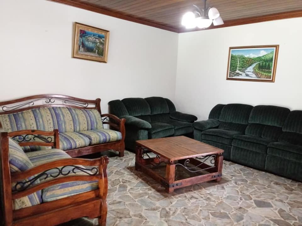 Hotel Alamo Internacional San Salvador Eksteriør bilde